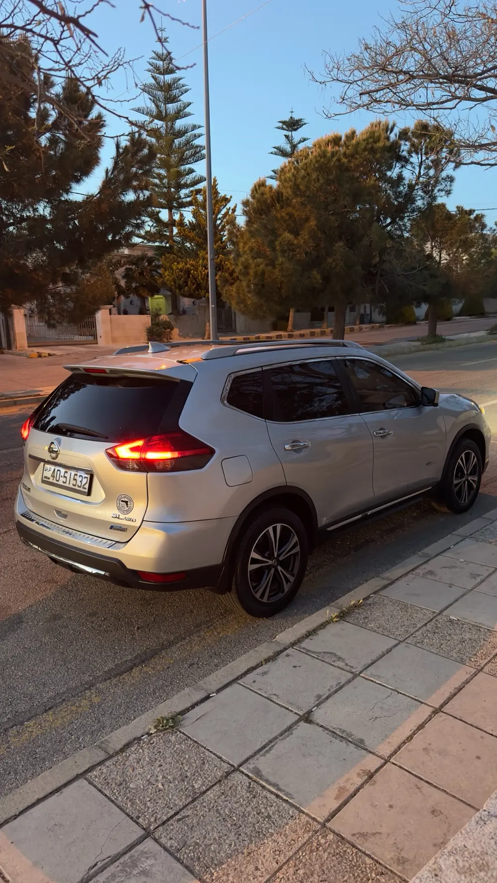 نيسان روج هايبرد 2017 للبيع بسعر مغري جداً !!!