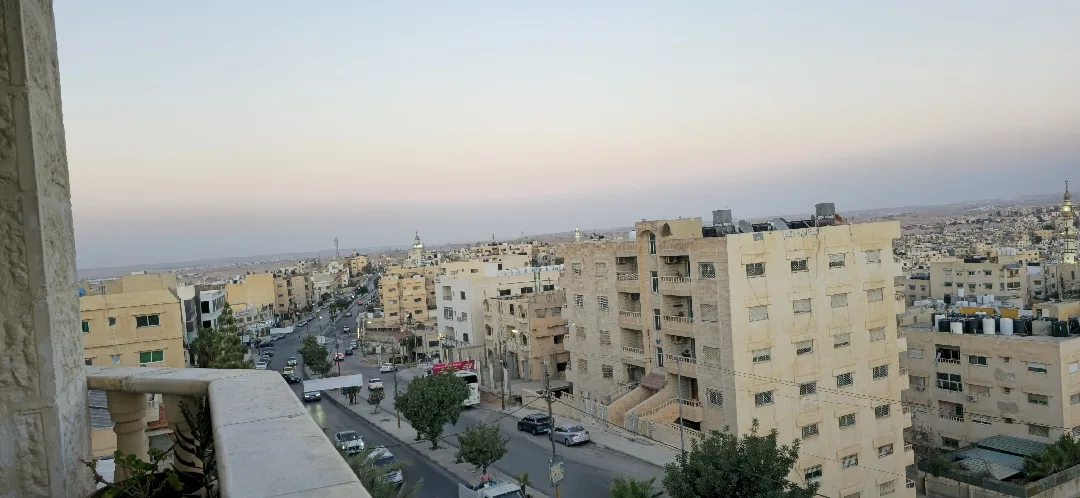 شقه فاخره للبيع