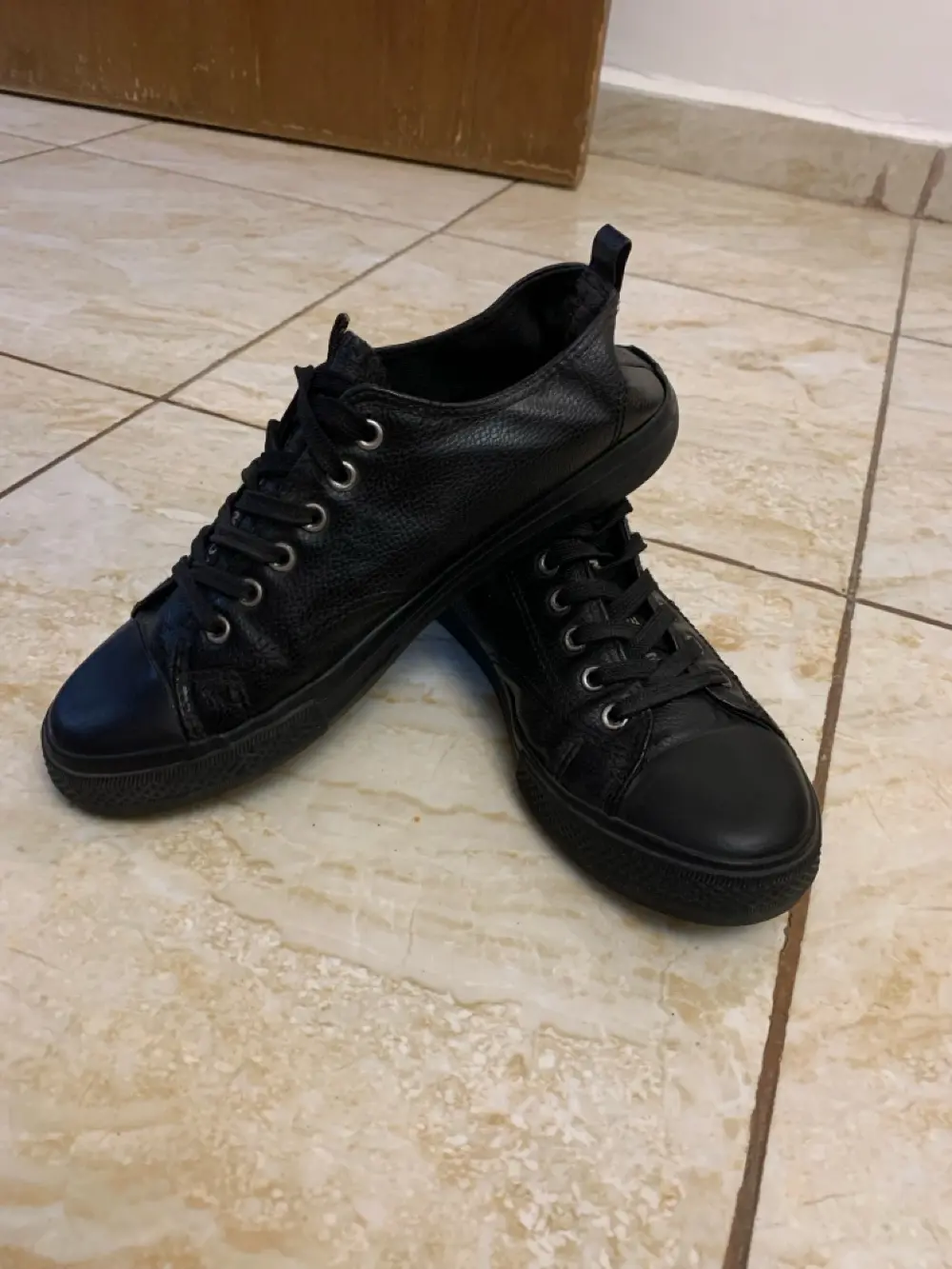 احذيه اكثر من موديل