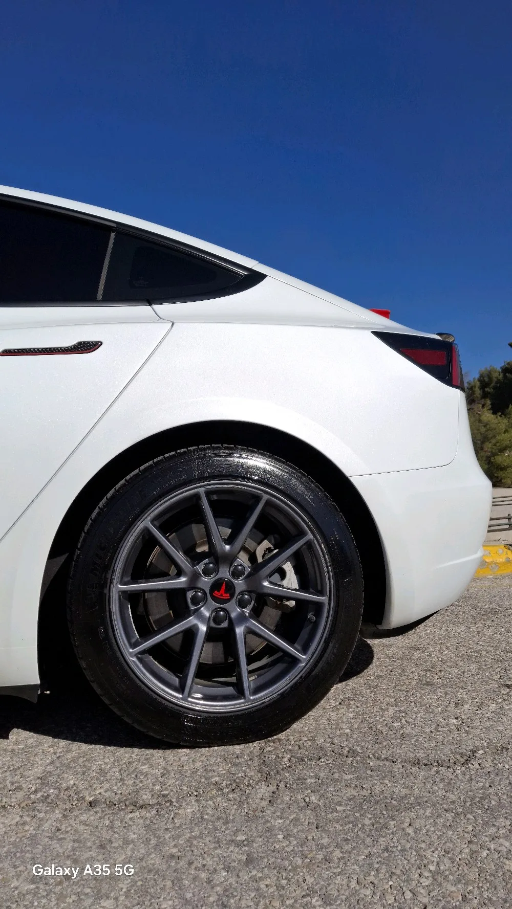 Tesla model 3 standard 2023