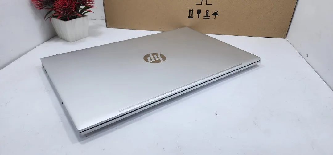 Laptop HP PAVILLION