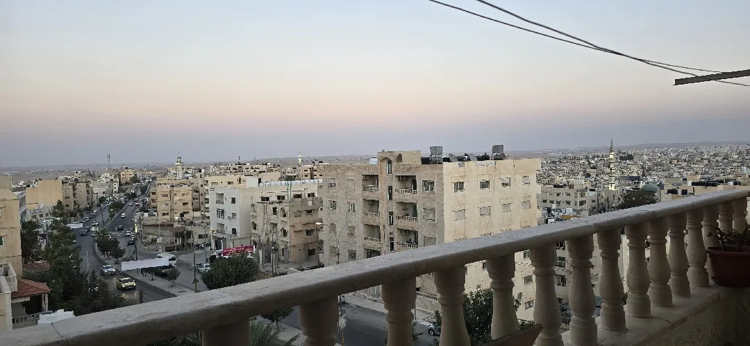 شقه فاخره للبيع