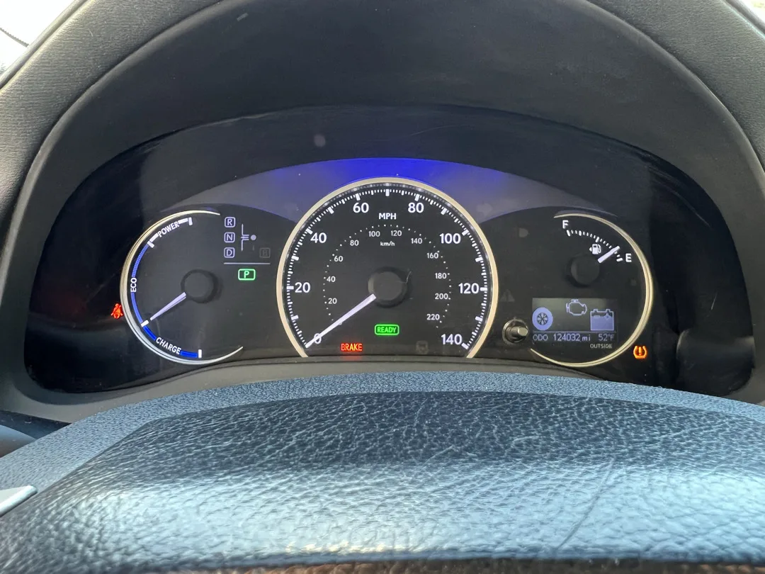 سياره لكزس اف سبورت هايبرد ٢٠١٥ فل الفل فحص كامل للبيع