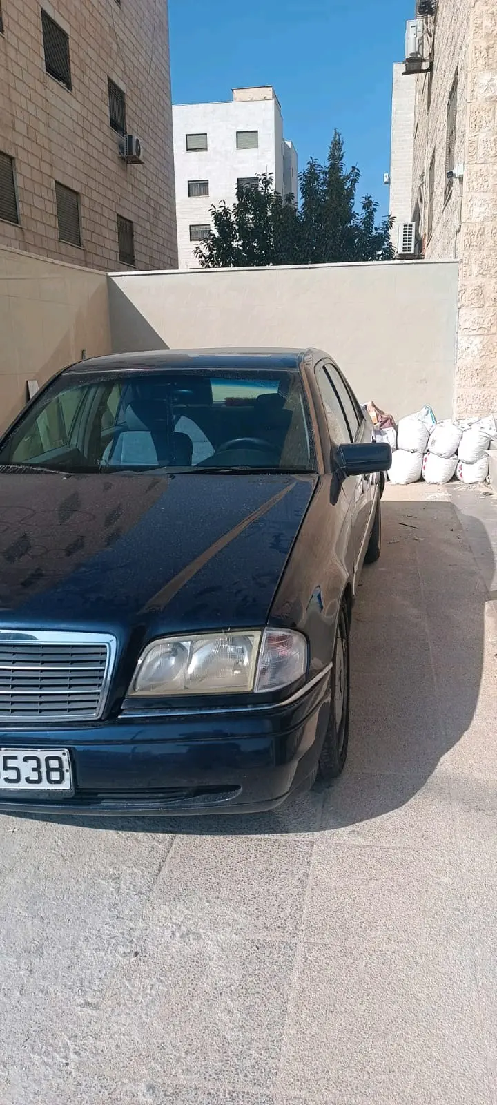 مرسيدس C200 موديل 1996