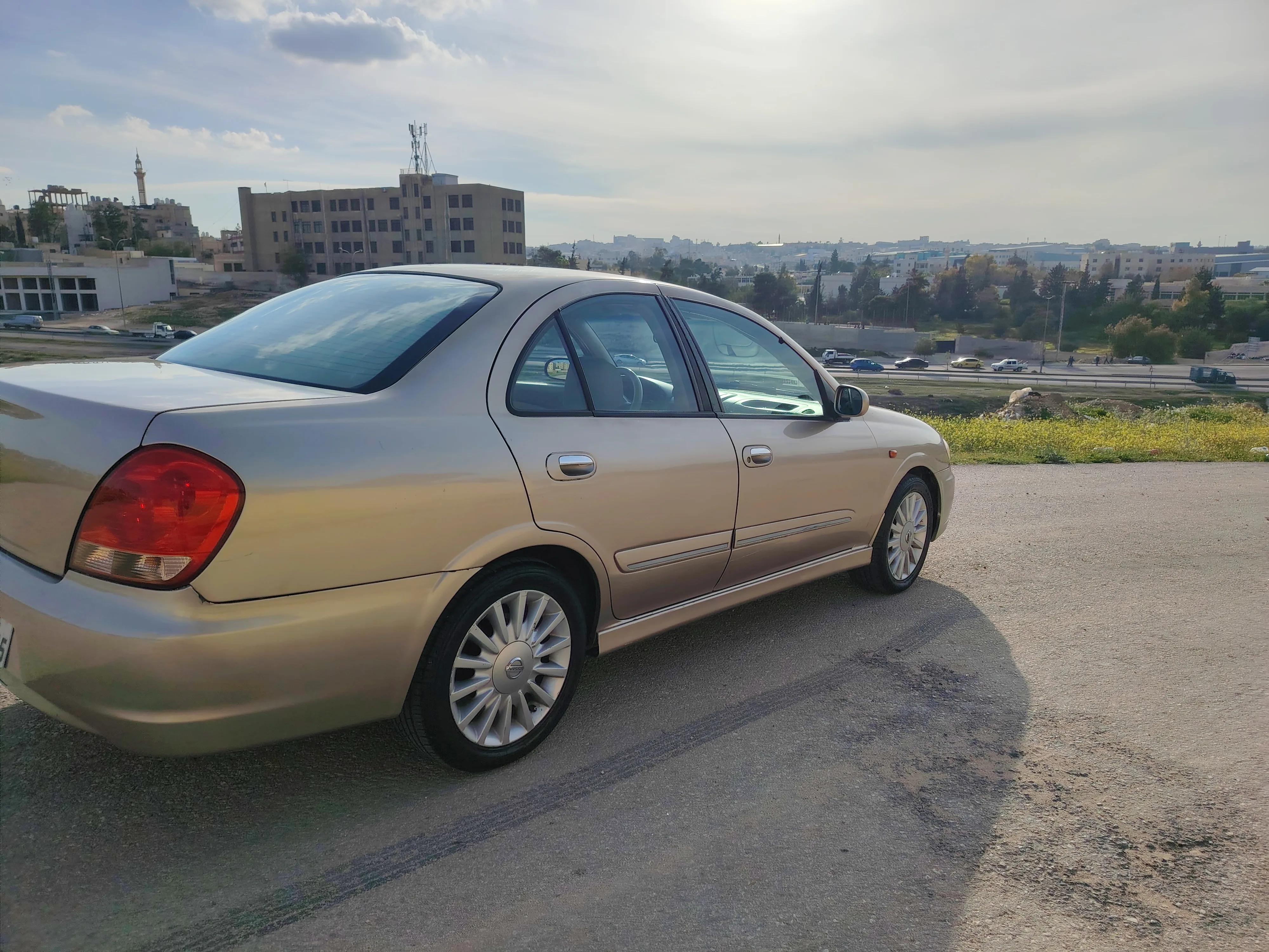 نيسان صني 2004 محوله ٢٠١٢ فحص ٣جيد واحد مضروب