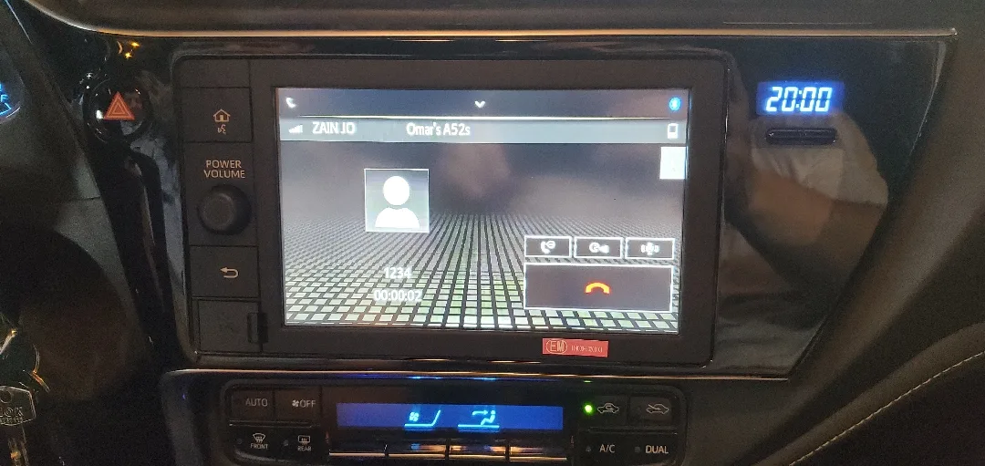 شاشة تويوتا كورولا اصليه جديده شركة وارد الشرق الأوسط مكفوله