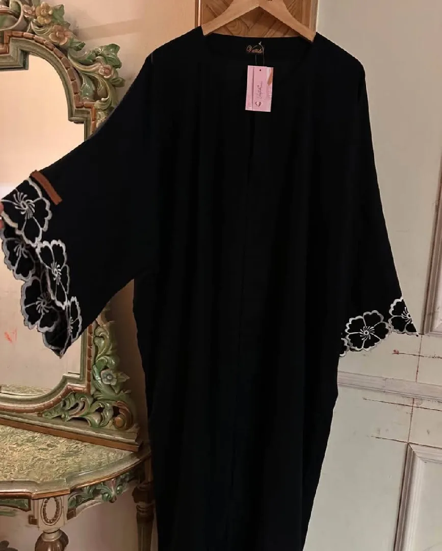 اي عباية داخل البوست 15 دينار شامل التوصيل