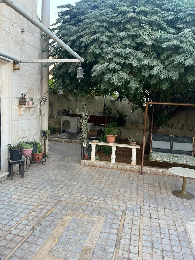 شقه للبيع طالق ارضي