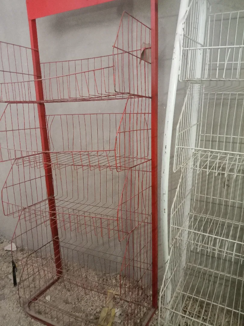 ستاندات للبيع