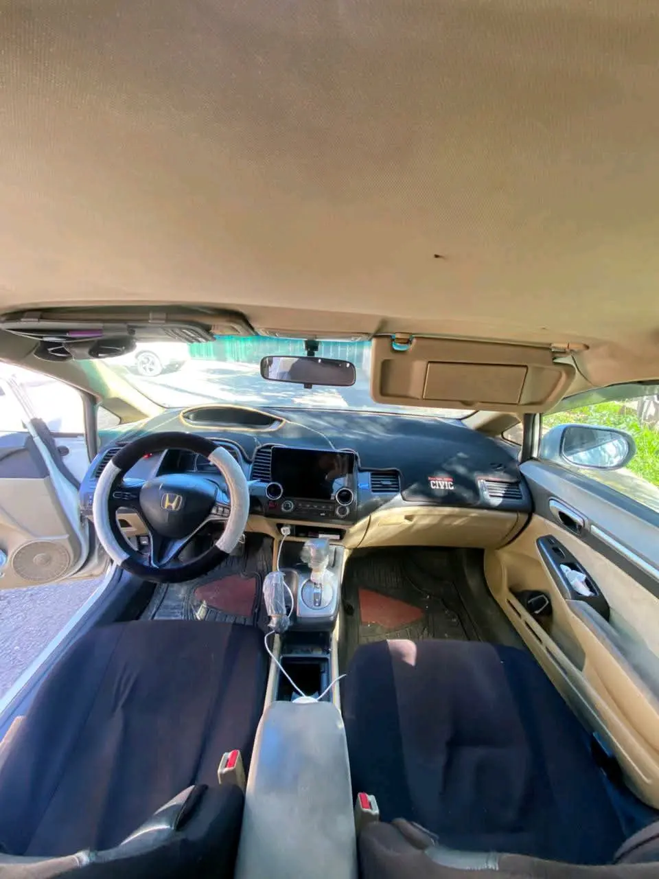 سيارة للبيع