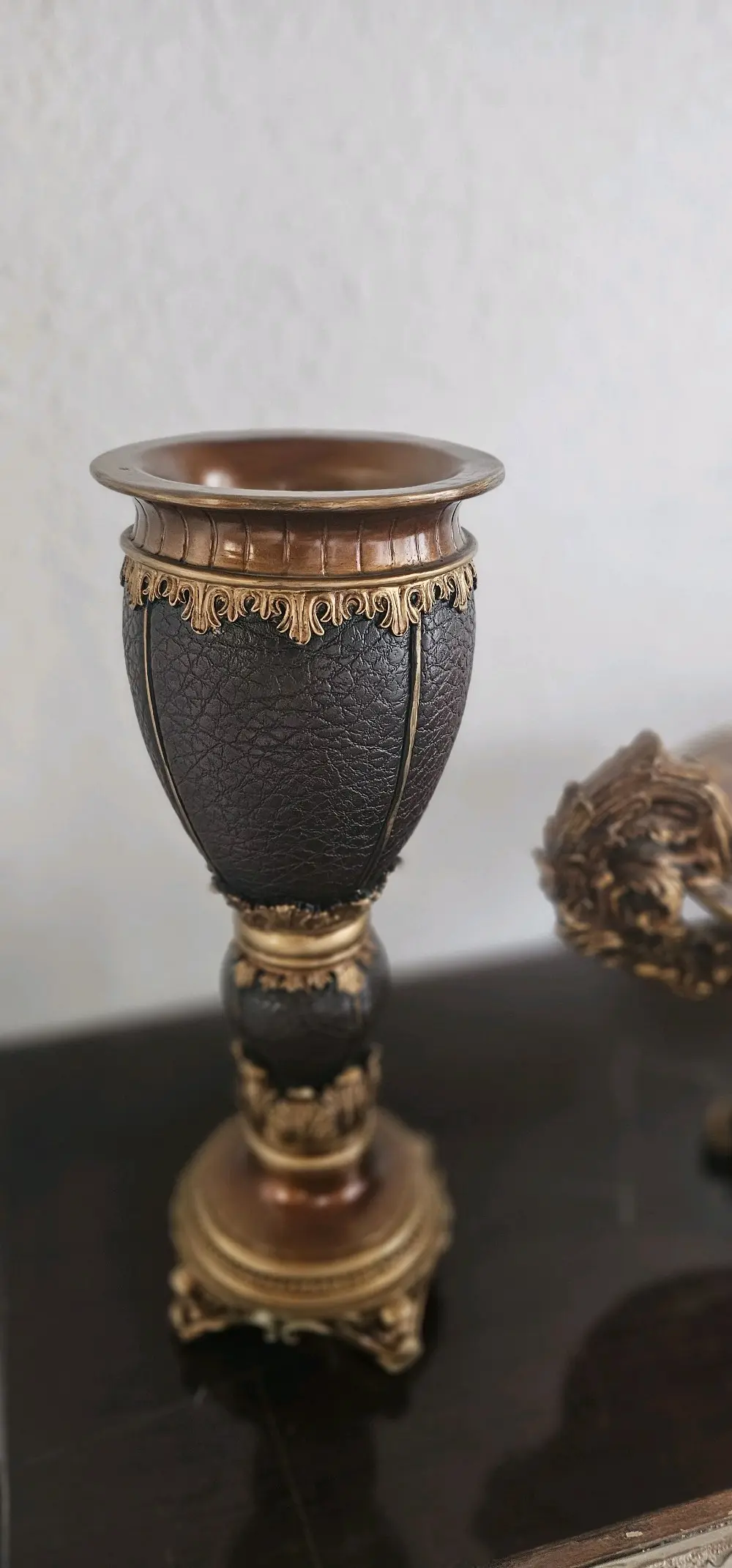 تحف فنية كلاسيكية فاخرة بطراز أوروبي أنيق – قطع ديكور مميزة للبيت أو المكتب تحف