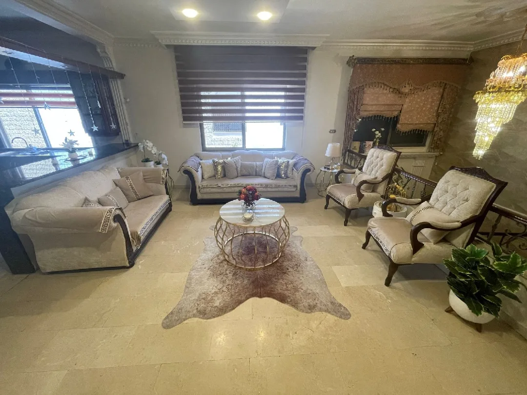 دوبلكس للبيع ب90,000 دينار في تلاع العلي!