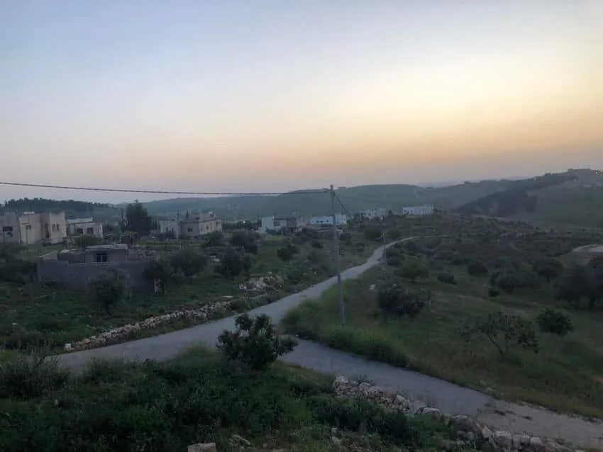 مزرعة مميزة مفروزة مخدومة على ٣ شوارع