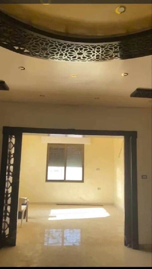 فيلا بطريق المطار للبيع