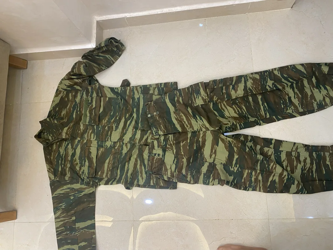 بذلات فوتيك