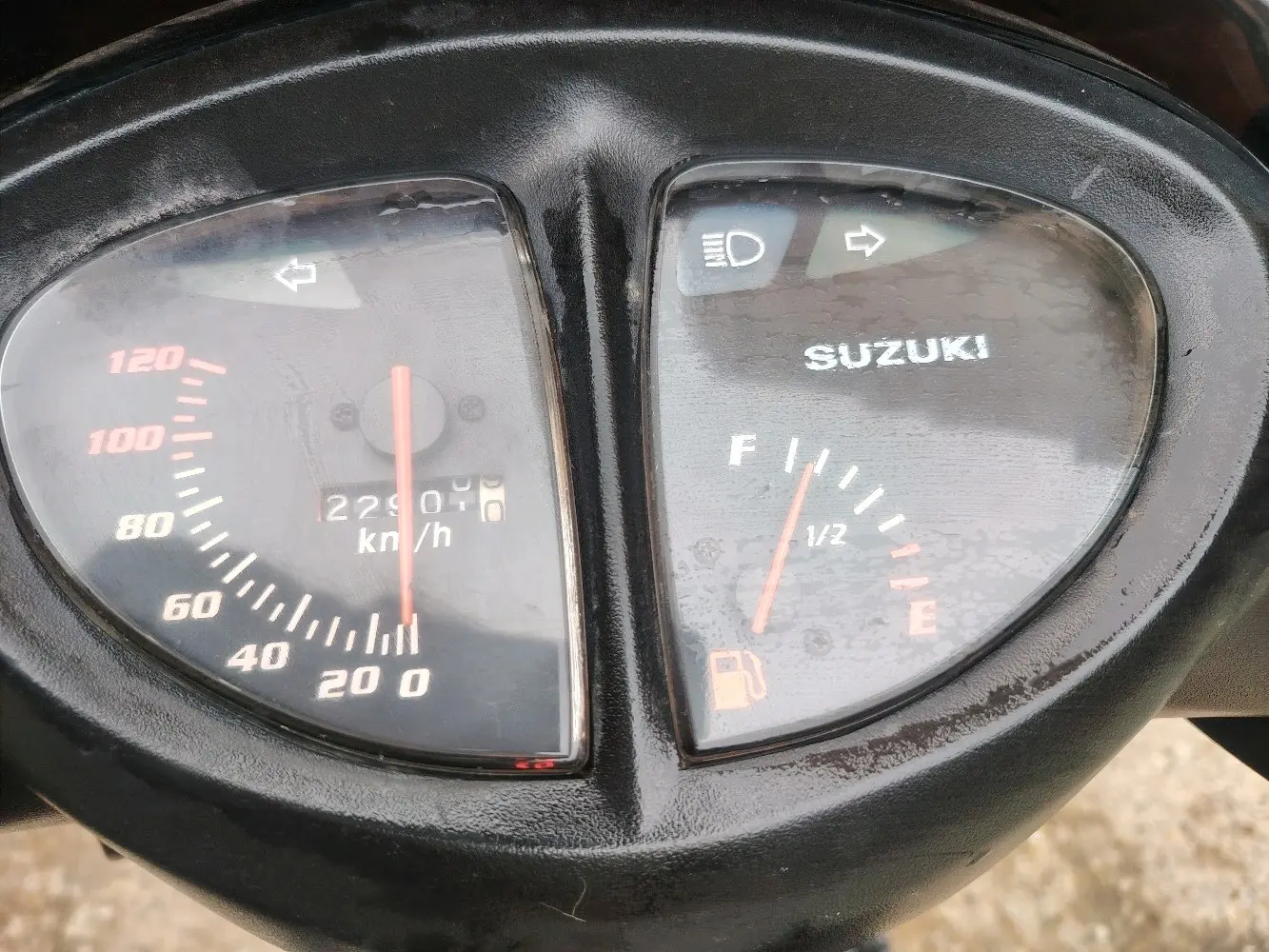 سكوتر سوزوكي