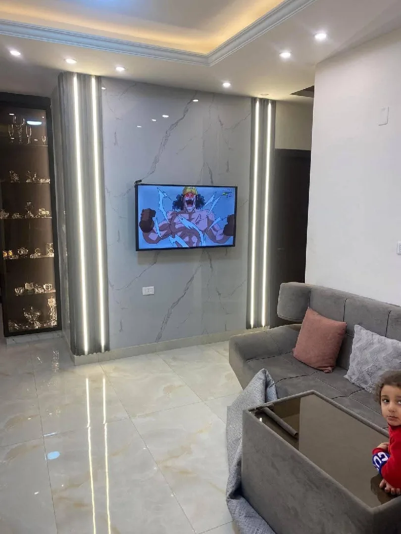 ديكورات داخليه ومعالجة الرطوبه داخلي خارجي عزل اسطح صيانة أسقف واقعه 0792556398