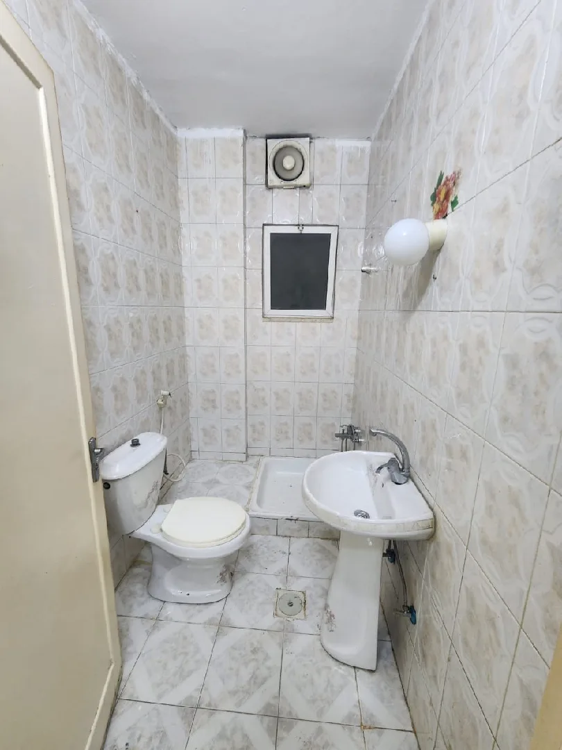 شقه للبيع في اربد قرب اشارة مجمع الاغوار  الجديد