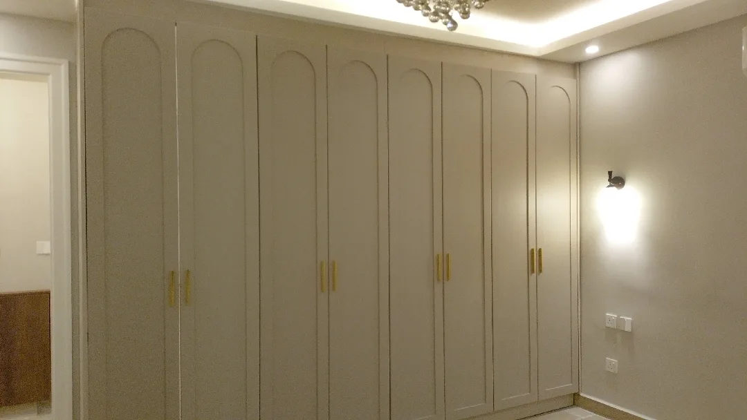 لكافة اعمال النجاره والديكور