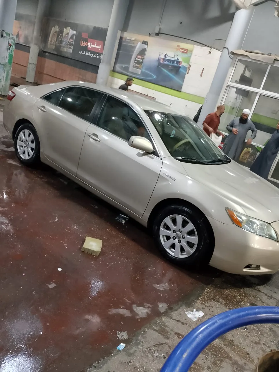 كامري هايبرد موديل 2009 ڤل ما عدا الفتحة