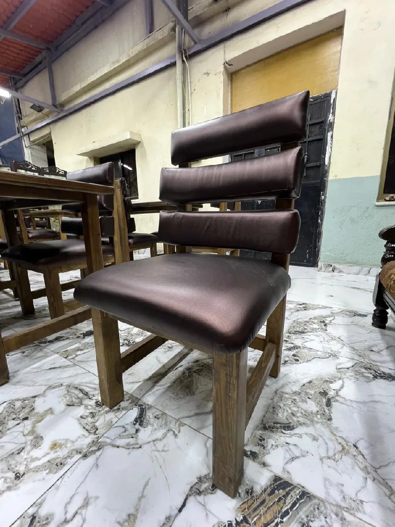 طاولات كافيه