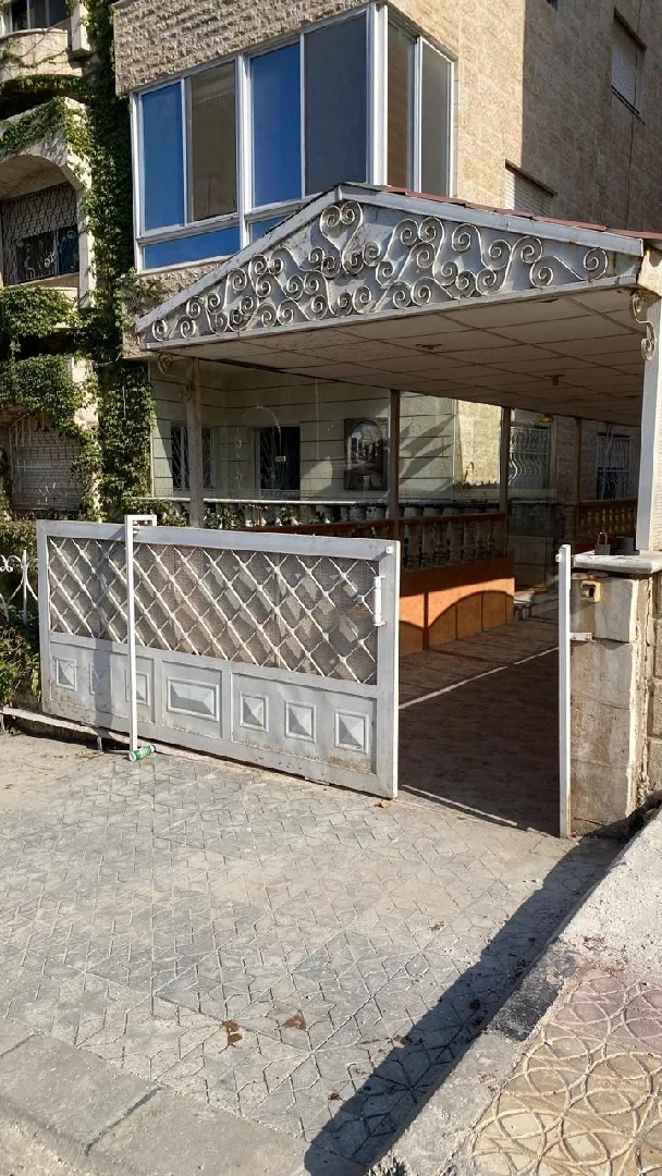 بيوت بعمان للبيع