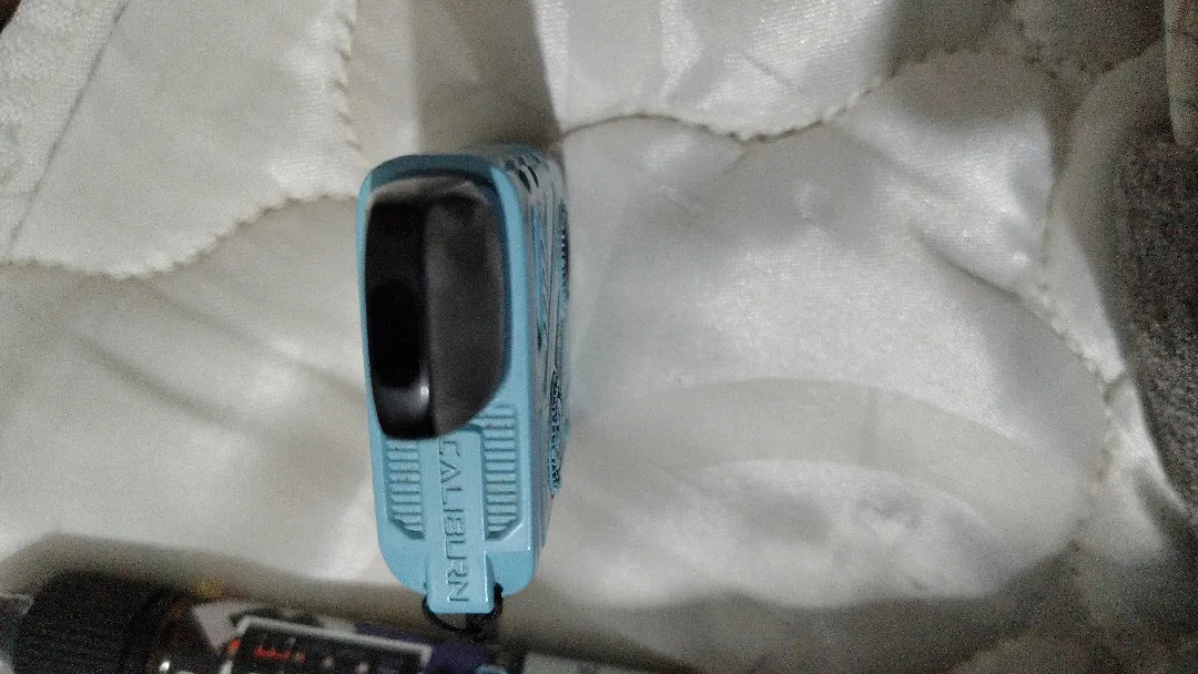 سيجاره  اكتروني   مع جوس