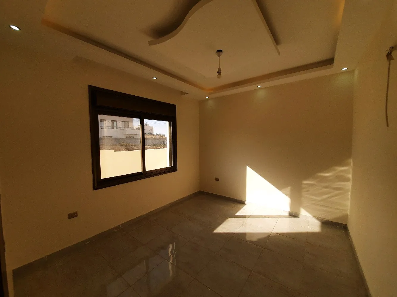 فلل متلاصقة للبيع في شفابدران