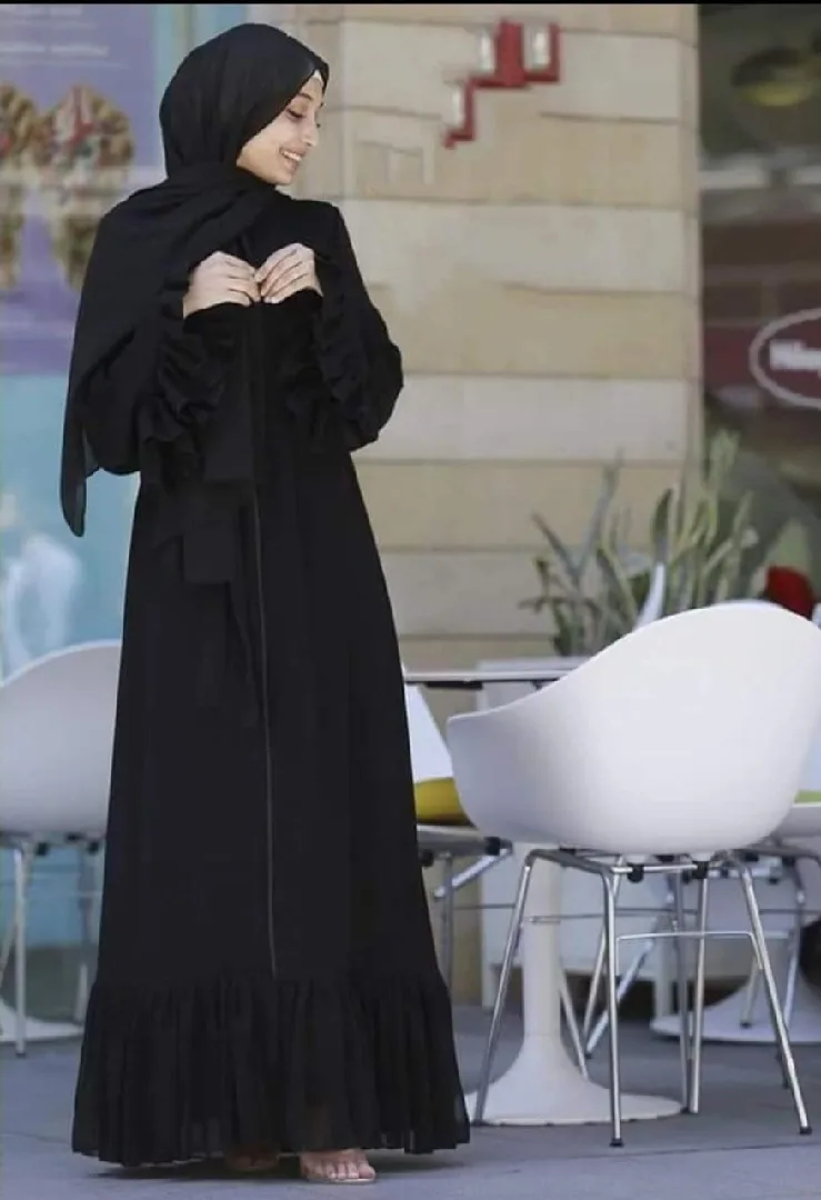 اي عباية داخل البوست 15 دينار شامل التوصيل