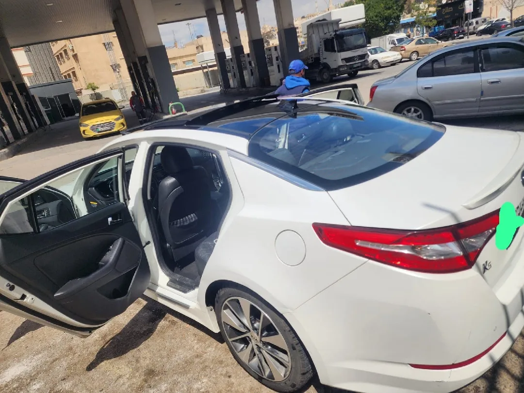 سيارة كيا بانوراما 2013