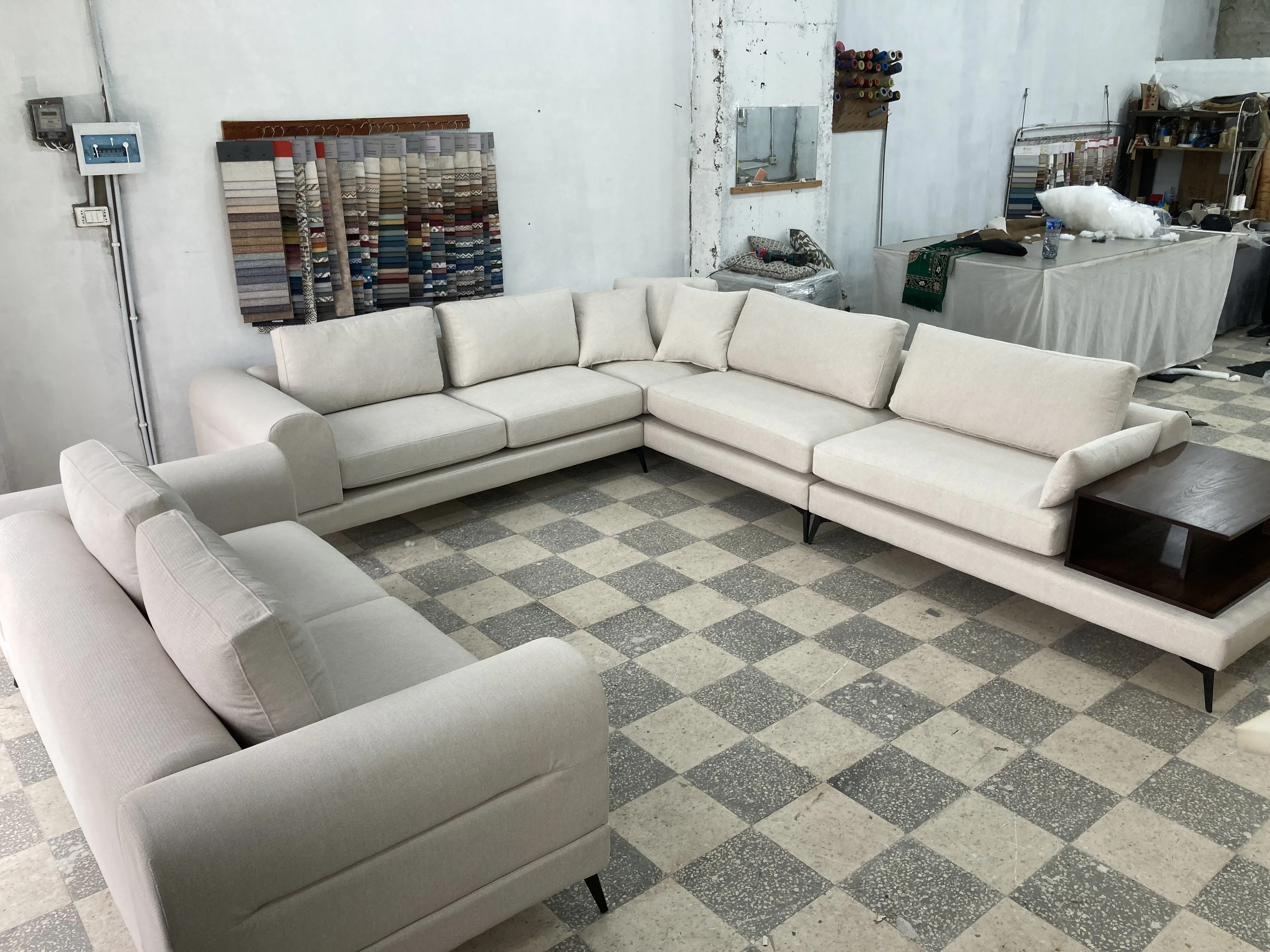 تنجيد و تفصيل اطقم كنب بأفضل الاسعار و اعلى جودة