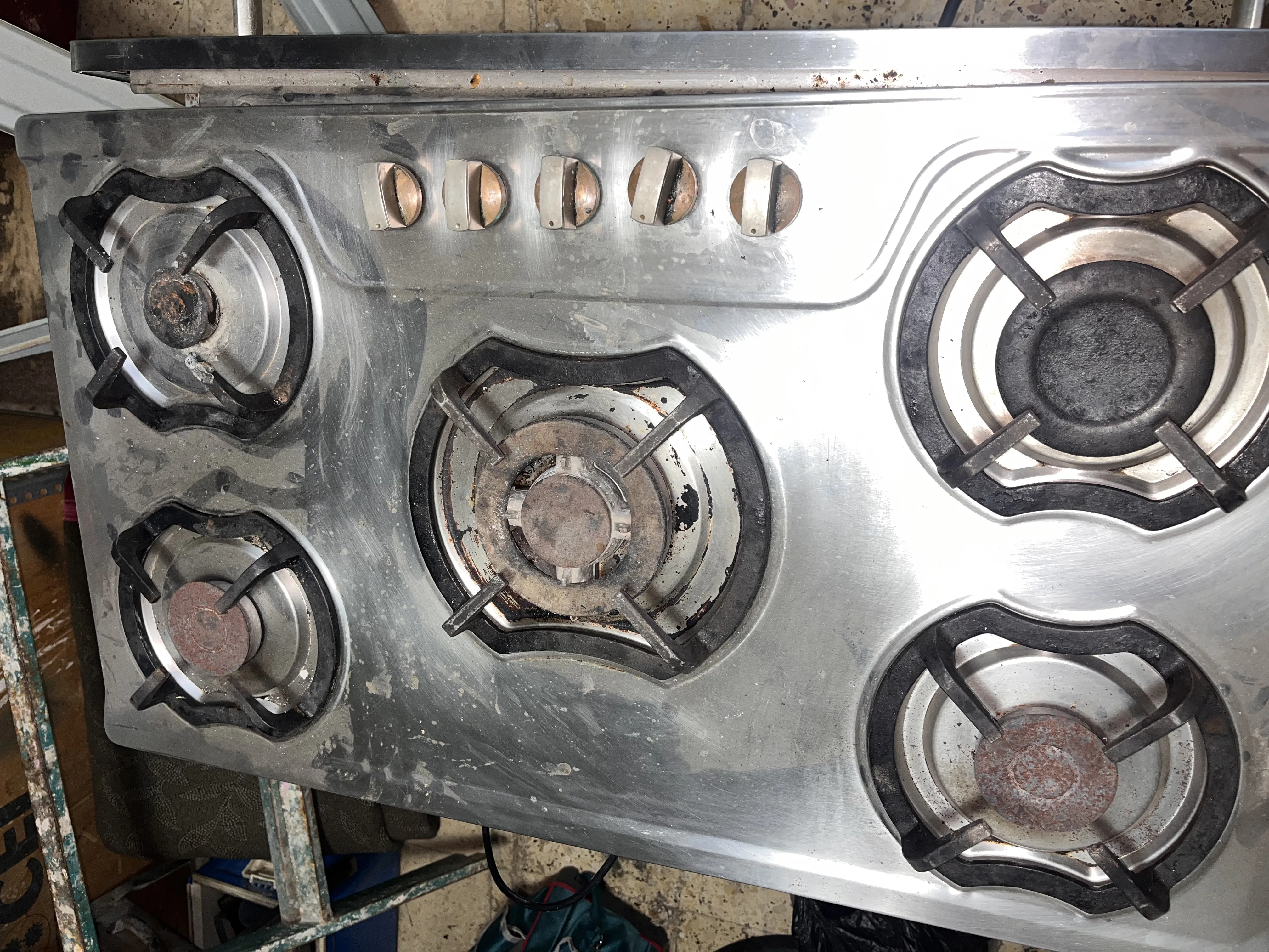 طقم غاز بات ان مستعمل بحاجة صيانه