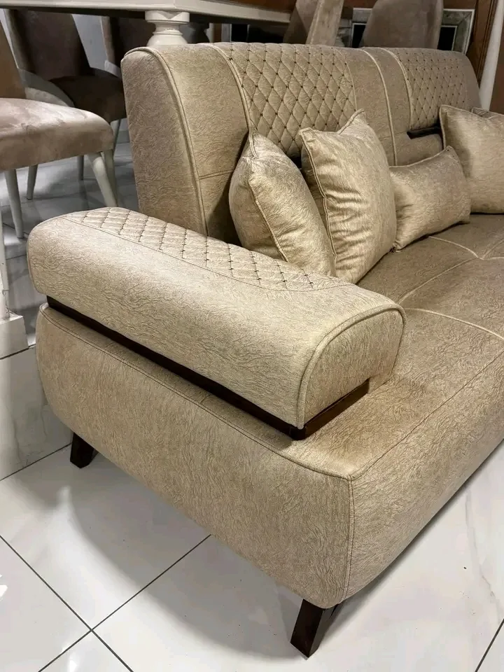 طقم كنب ٧ مقاعد