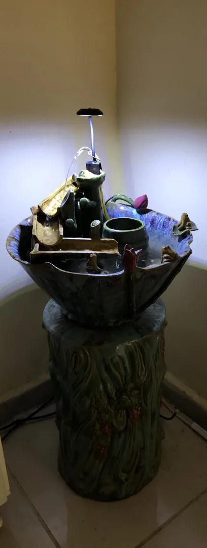 نافورة ماء سيراميك