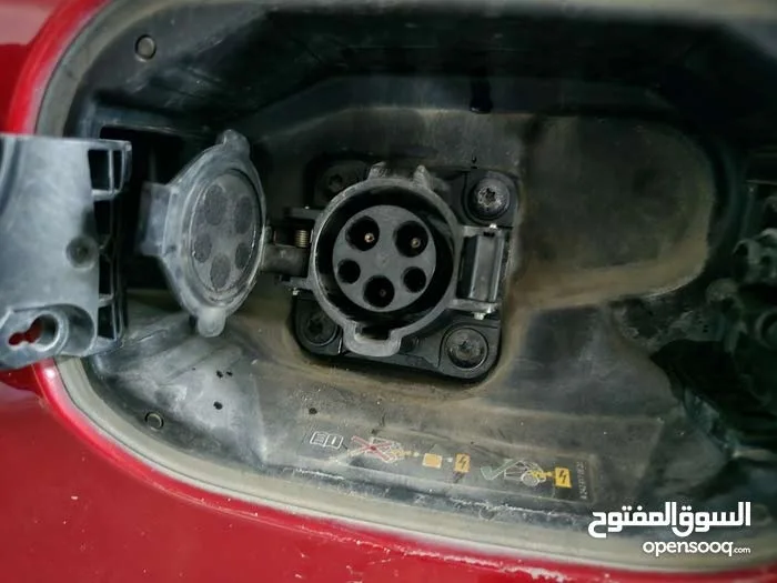 Mercedes B250e مع اكستندر