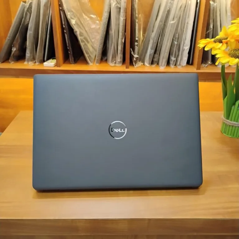 DELL مستعمل في حال الوكاله