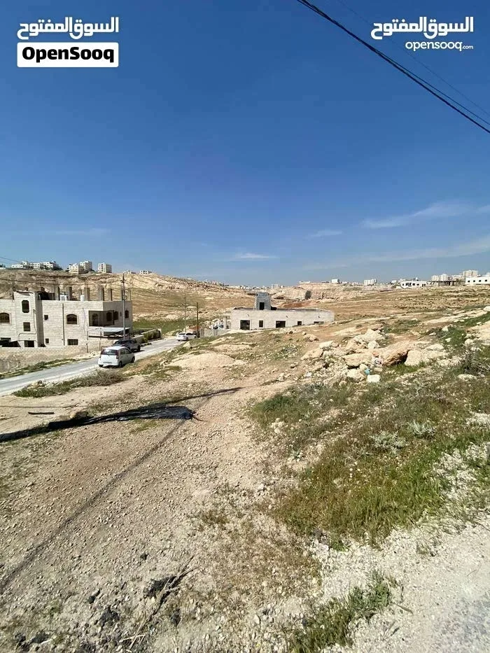 قطعة أرض نص دونم (500 متر) للبيع في منطقة راقية وهادية جداً بأبو علندا