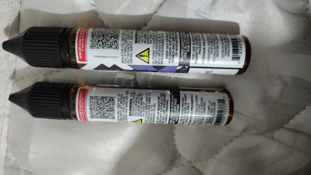 سيجاره  اكتروني   مع جوس