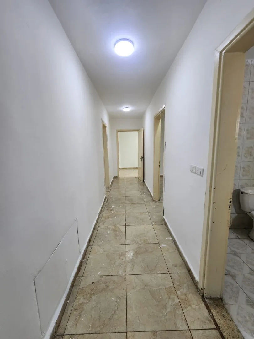 شقه للبيع في اربد قرب اشارة مجمع الاغوار  الجديد