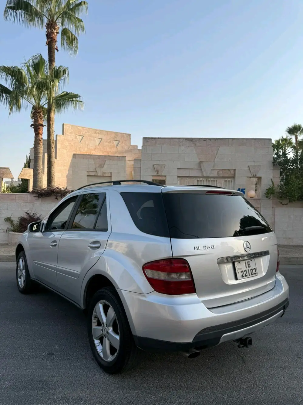 Mercedes Benz ML350مرسيدس ML350 موديل 2006 بحالة ممتازة جدًا من الداخل والخارج، س