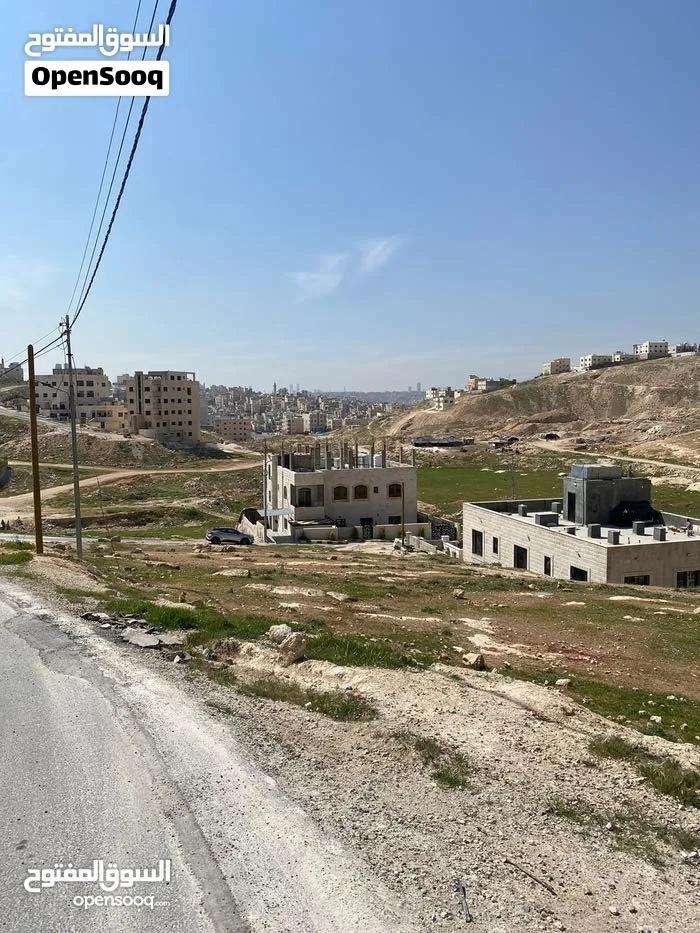 قطعة أرض نص دونم (500 متر) للبيع في منطقة راقية وهادية جداً بأبو علندا