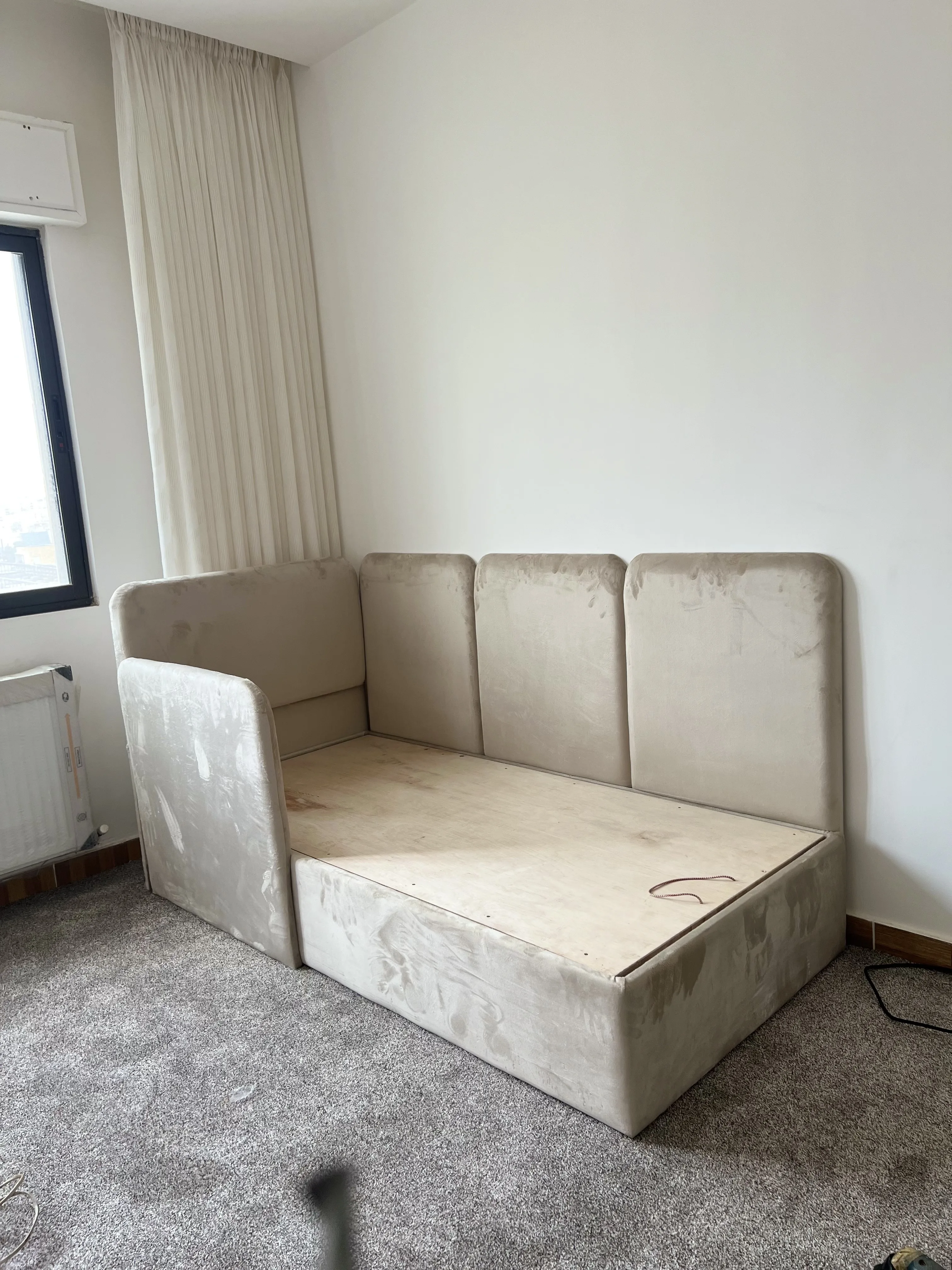 سرير اطفال مع حمايات خشب لاتيه اندونيسي جميع الالوان جكات هيدروليك تفصيل