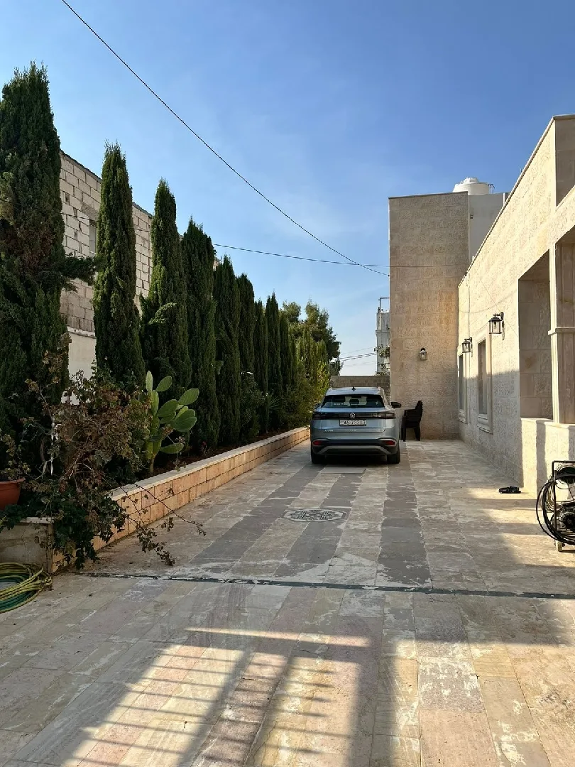 بيوت بعمان للبيع