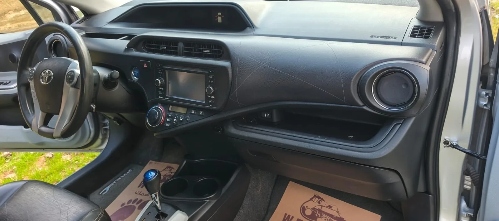 تويوتا بريوس C فل كامل اعلى صنف