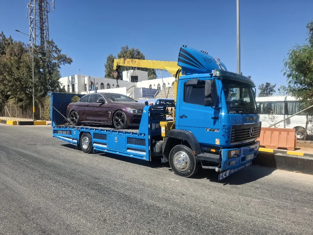 ونش لنقل السيارات والبضائع