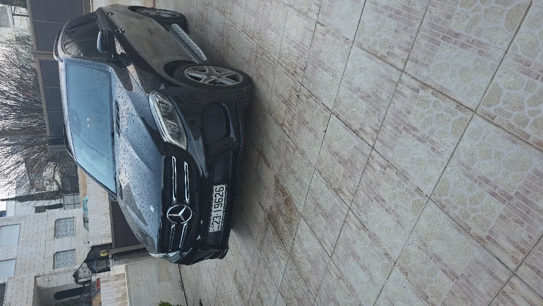 مرسيدس GLE400   اللون اسود