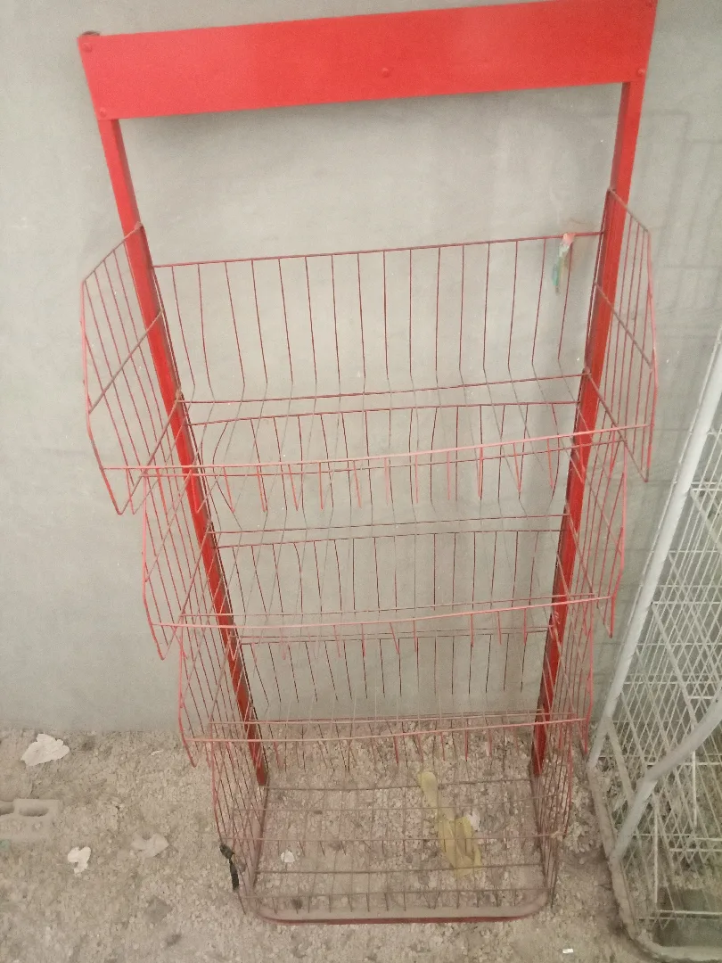 ستاندات للبيع