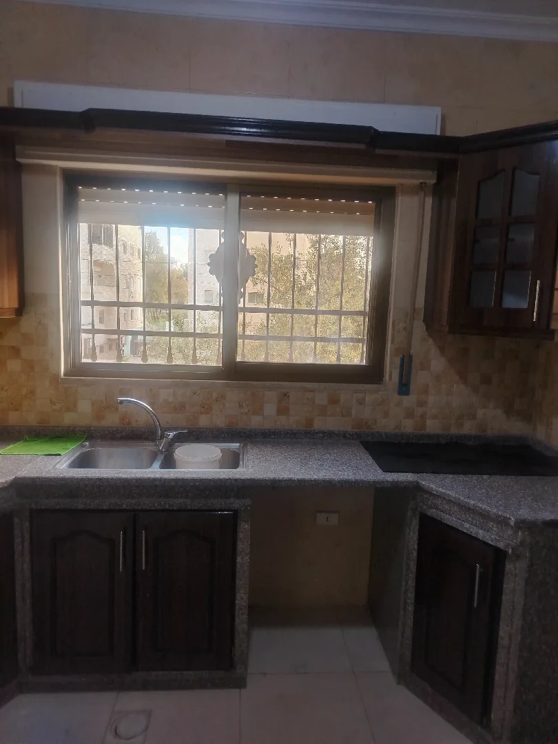 شقة أرضية للبيع