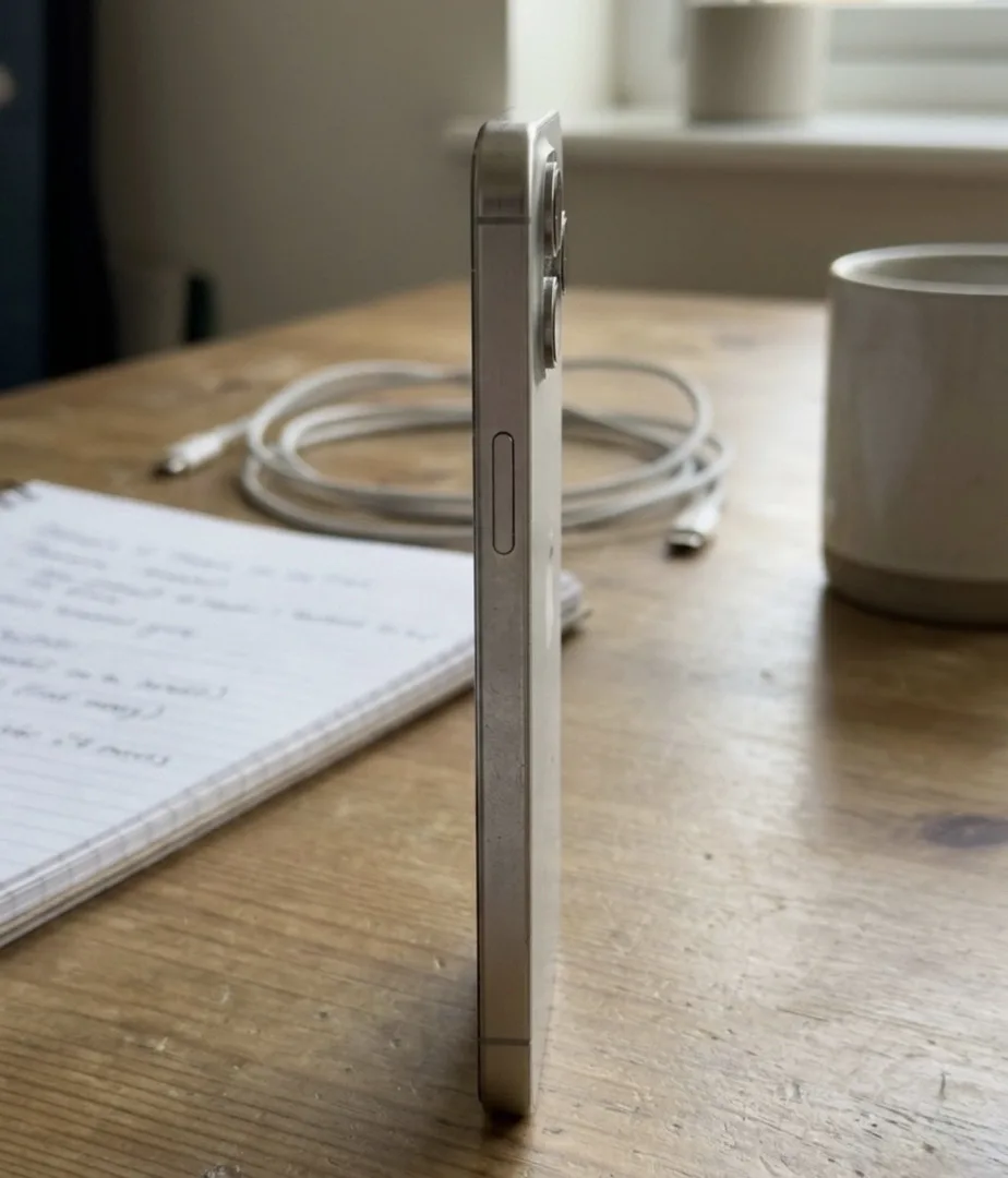 🔥 عرض قوي 🔥📱 iPhone 15 Pro Max لون رصاصي للبيع• جهاز أصلي 100%  • مش مفتوح ولا م