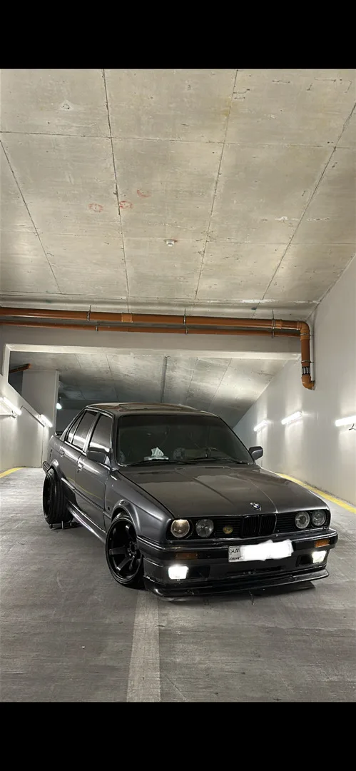 bmw e30 320 للبيع